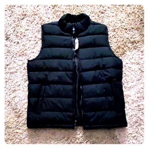 NWT GAP large mens puff vest with zipper